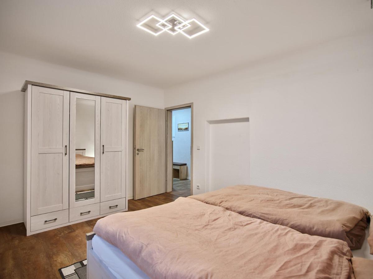 Gaeste- Und Ferienwohnung In Der Sportstadt Riesa Exterior foto