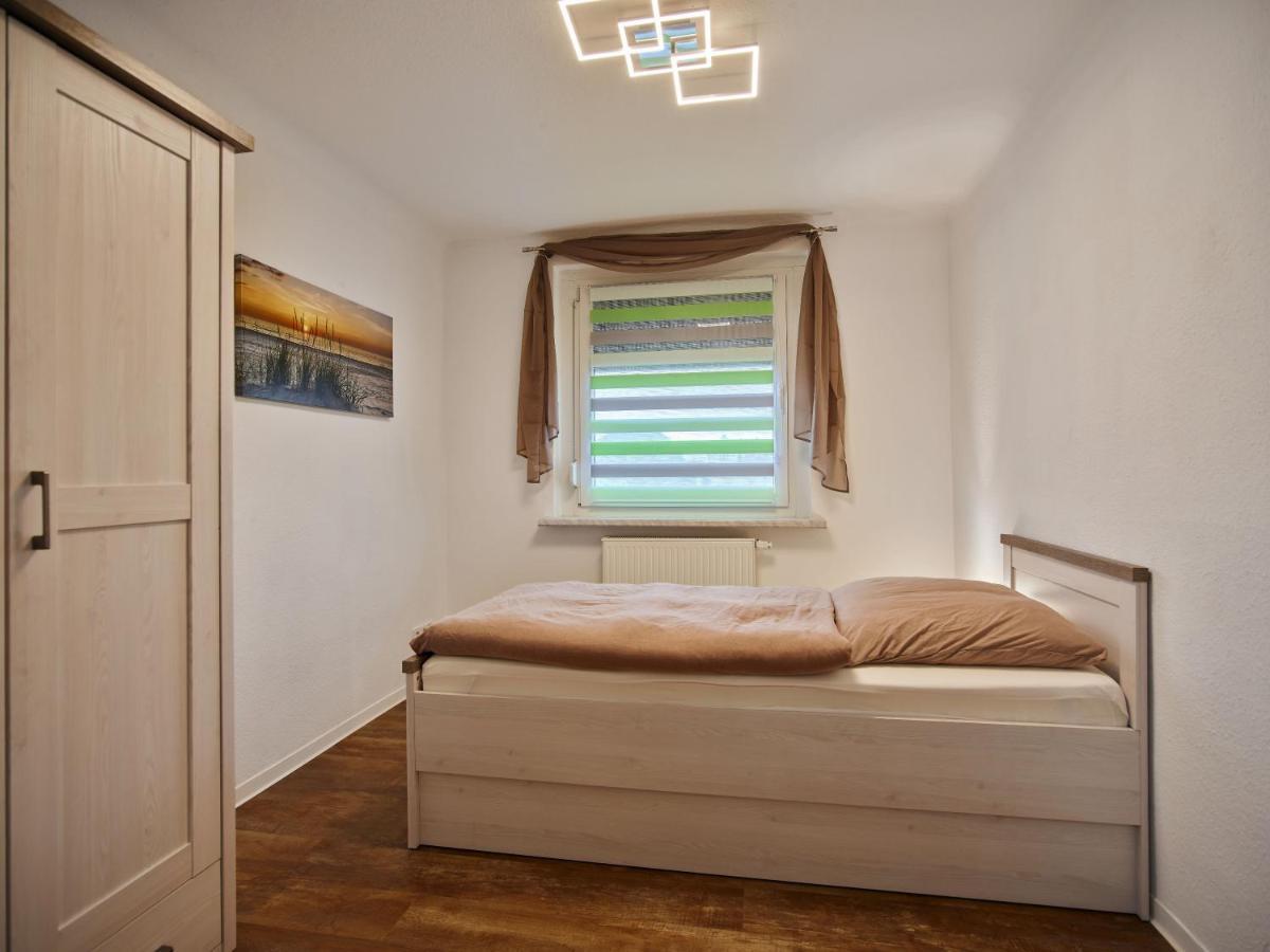 Gaeste- Und Ferienwohnung In Der Sportstadt Riesa Exterior foto